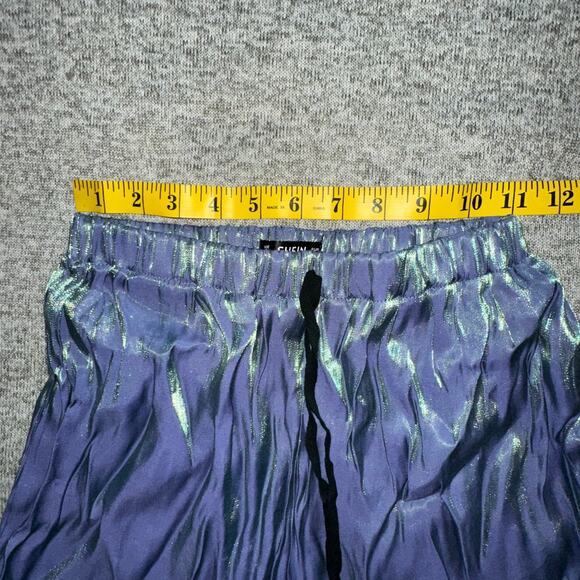 Holographic Shorts - Picture 4 of 7